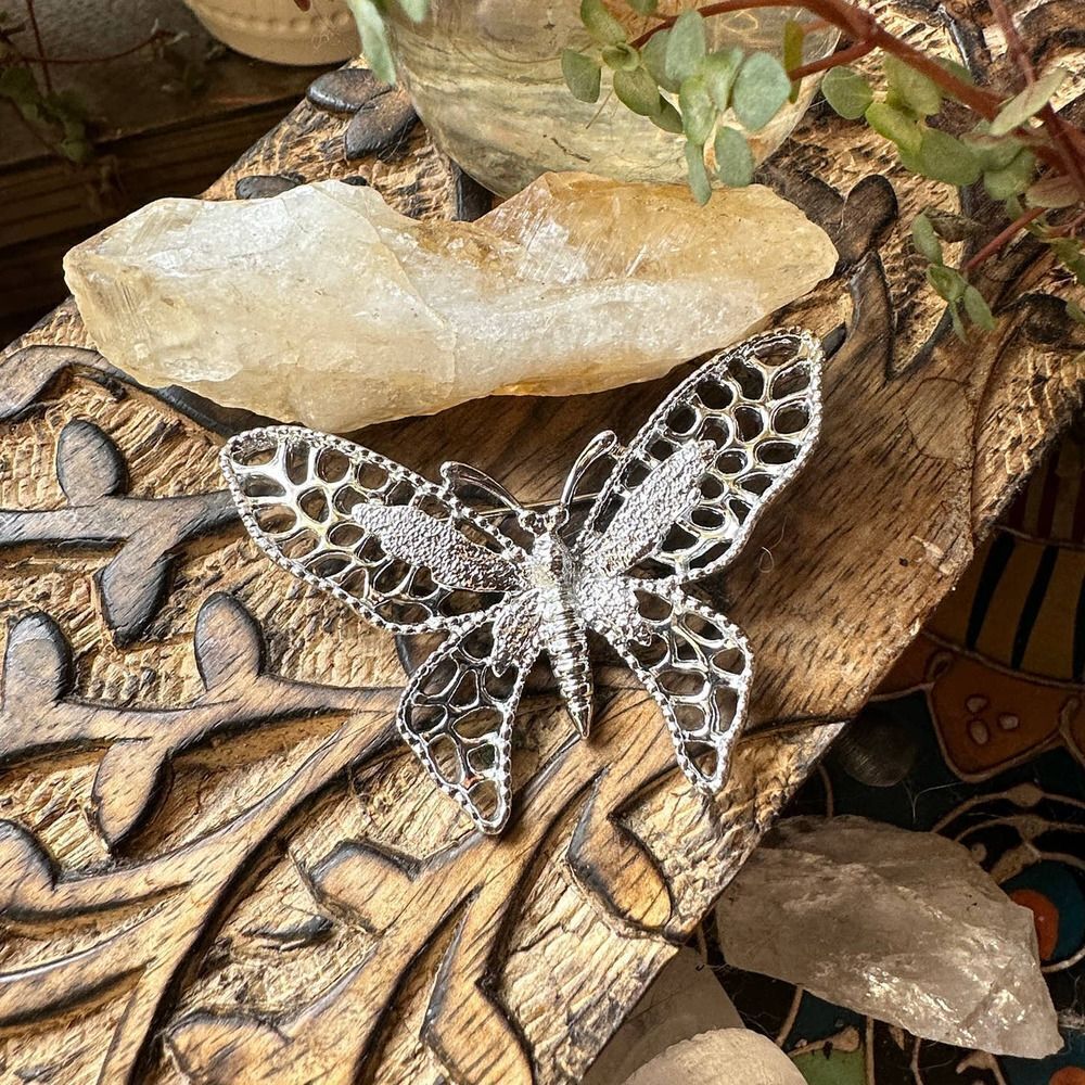 Vintage Sarah Coventry Silver Tone Filigree Madame Butterfly Brooch